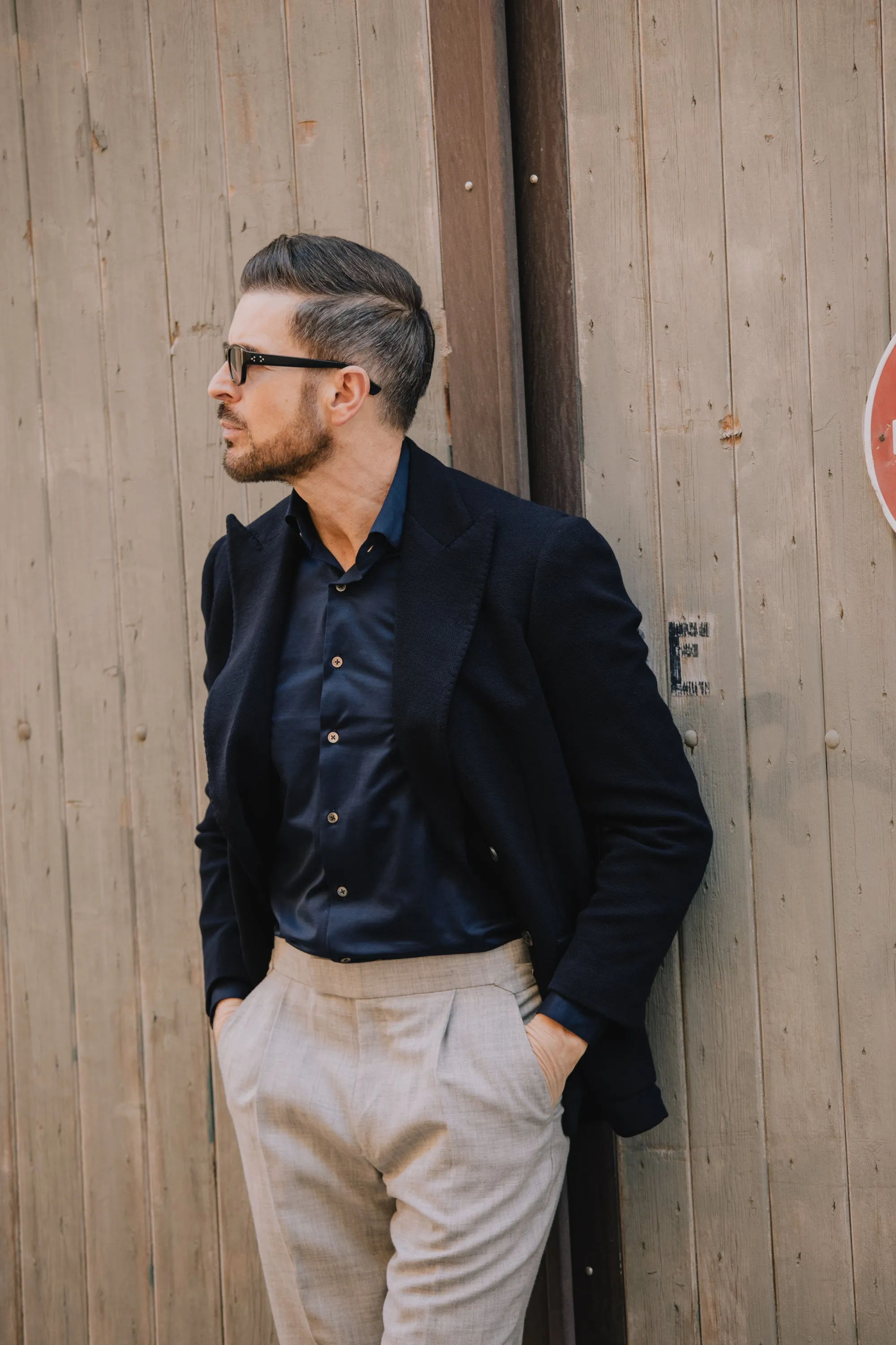 Casual Collar, Single Cuff Shirt in Navy Jersey