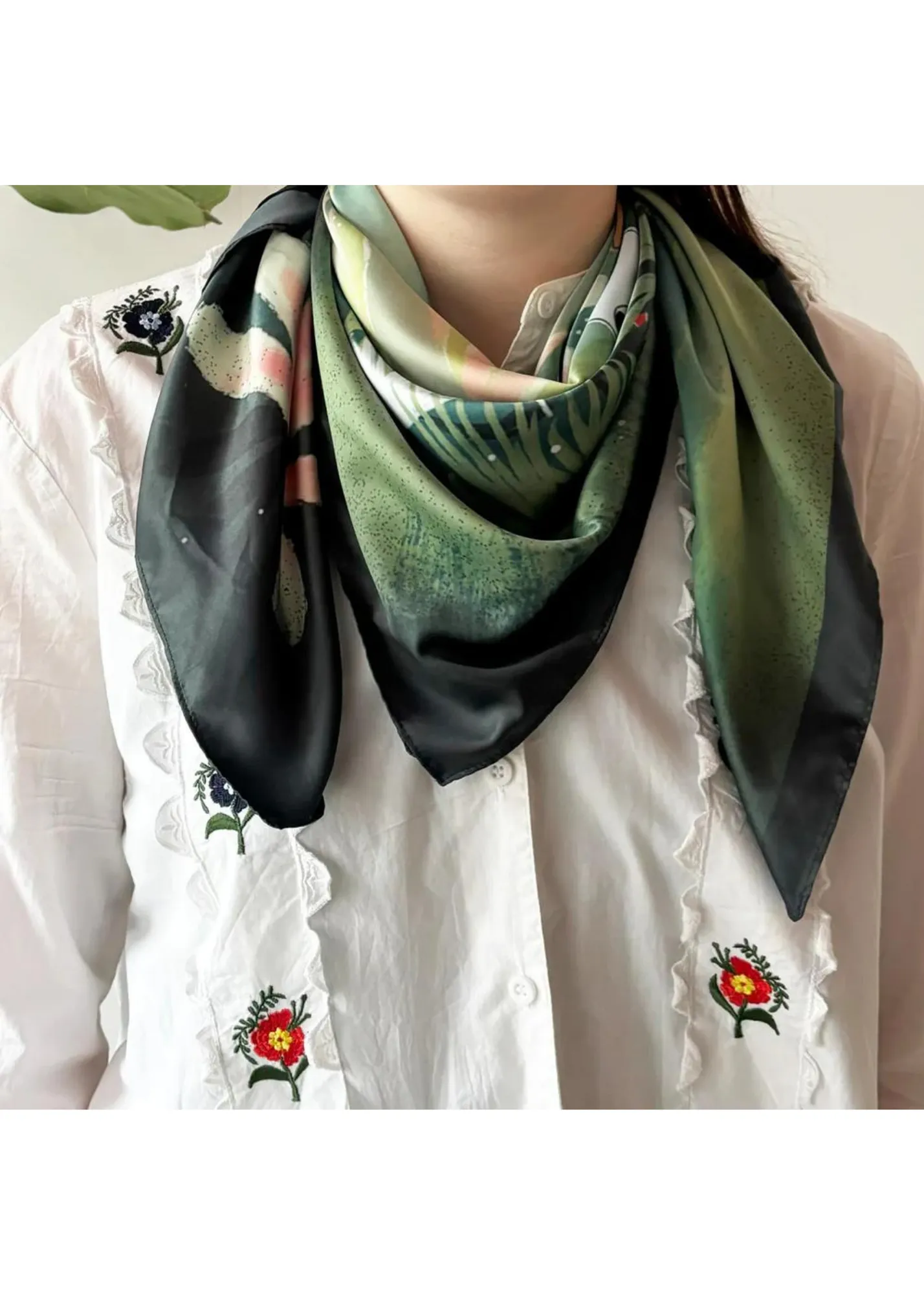 House of Disaster - Moomin Forest Square Scarf