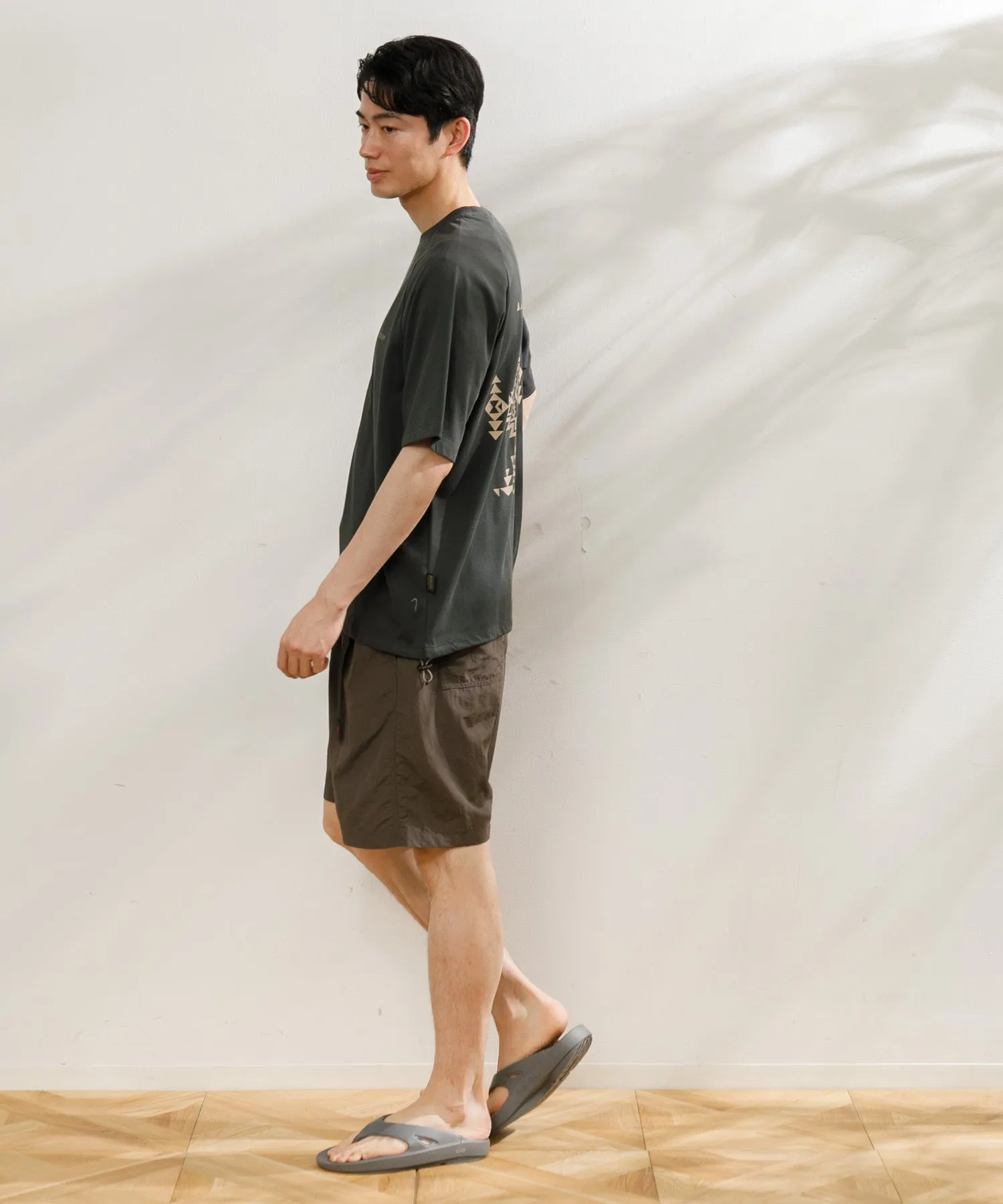 【MEN , WOMEN】GRAMICCI NYLON LOOSE SHORT