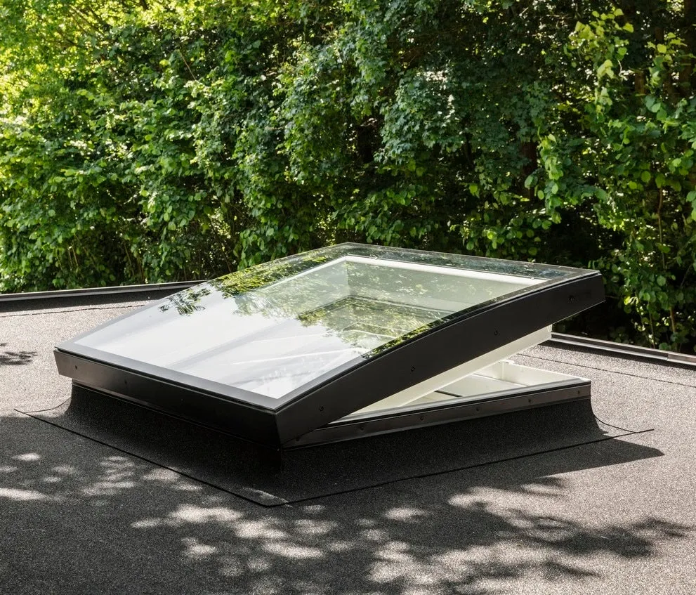 VELUX CVU 090060 1093 INTEGRA® SOLAR Curved Glass Rooflight Package 90 x 60 cm (Including CVU Triple Glazed Base & ISU Curved Glass Top Cover)