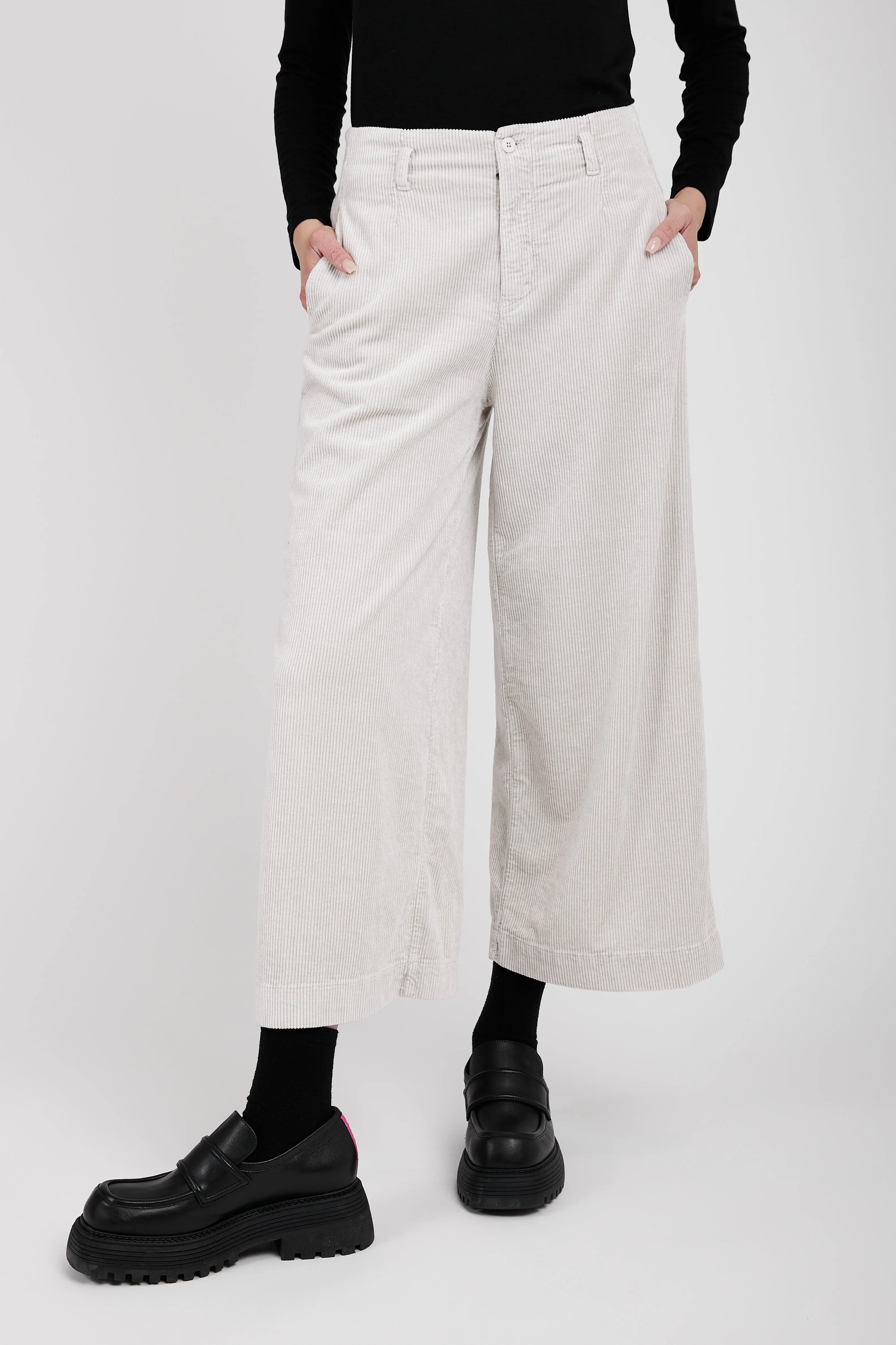 Wide Leg Cropped Trouser Pant in Ice